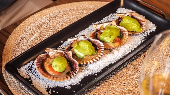 Almejas al ajillo
